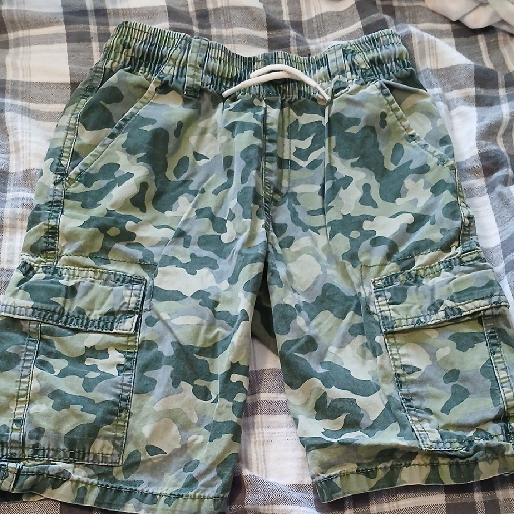 The Children's Place Camoflauge Boy Shorts 10